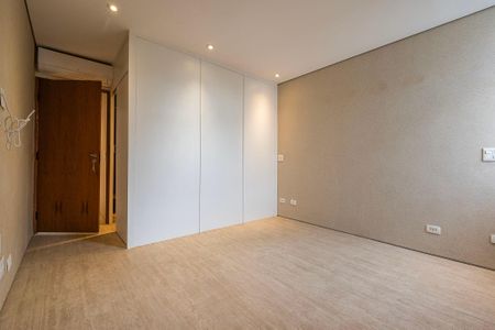 Apartamento à venda com 184m², 3 quartos e 2 vagas Apartamento à venda com 184m², 3 quartos e 2 vagasSuíte