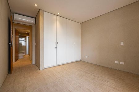 Apartamento à venda com 184m², 3 quartos e 2 vagas Apartamento à venda com 184m², 3 quartos e 2 vagasQuarto 3