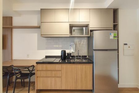 Cozinha de kitnet/studio para alugar com 1 quarto, 35m² em Santo Amaro, São Paulo