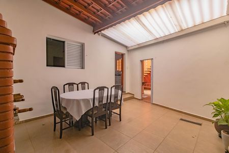 Casa à venda com 5 quartos, 300m² em Cidade Vargas, São Paulo
