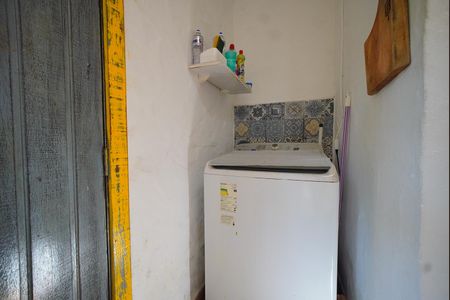 Área de Serviço de apartamento para alugar com 2 quartos, 185m² em Canasvieiras, Florianópolis