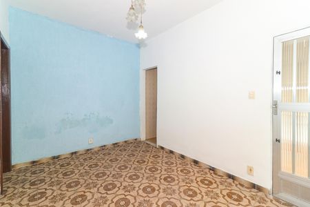 Sala de casa para alugar com 1 quarto, 70m² em Realengo, Rio de Janeiro
