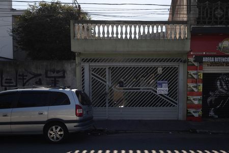 Casa à venda com 198m², 3 quartos e 2 vagasFachada / Placa Dia 26/7/26 TZWM-658