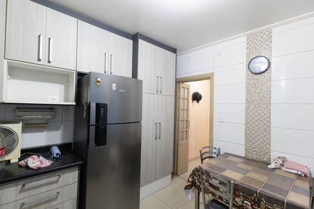 Casa à venda com 198m², 3 quartos e 2 vagasCorredor