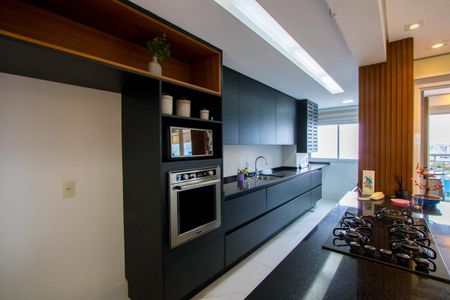 Cozinha de apartamento à venda com 2 quartos, 90m² em Vila Apiai, Santo André