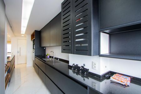 Cozinha de apartamento à venda com 2 quartos, 90m² em Vila Apiai, Santo André
