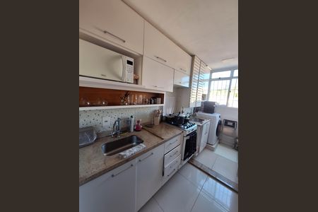 Apartamento à venda com 52m², 2 quartos e 1 vaga Apartamento à venda com 52m², 2 quartos e 1 vagaCozinha e Área de Serviço