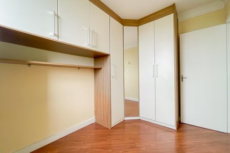 Quarto 1 de apartamento para alugar com 2 quartos, 53m² em Jardim Roberto, Osasco