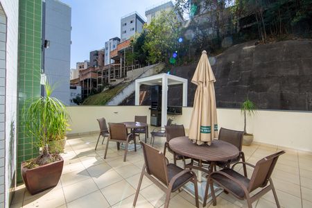 Apartamento para alugar com 70m², 2 quartos e 2 vagasAREA LIVRE 
