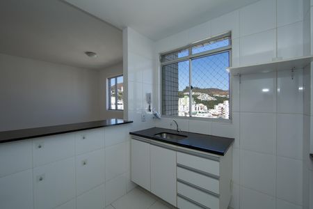 Apartamento para alugar com 70m², 2 quartos e 2 vagasCOZINHA