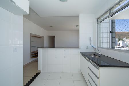 Apartamento para alugar com 70m², 2 quartos e 2 vagasCOZINHA