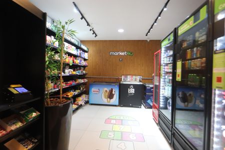 Apartamento à venda com 64m², 2 quartos e 1 vagaÁrea comum - Mercadinho