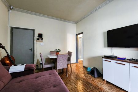 Apartamento para alugar com 174m², 3 quartos e sem vaga Apartamento para alugar com 174m², 3 quartos e sem vagaSala