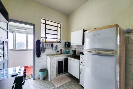 Apartamento para alugar com 174m², 3 quartos e sem vaga Apartamento para alugar com 174m², 3 quartos e sem vagaCozinha