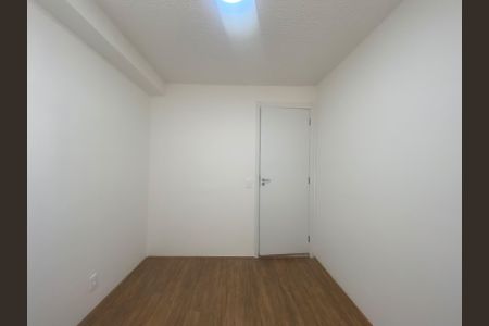 Quarto de apartamento para alugar com 2 quartos, 34m² em Parque Industrial Tomas Edson, São Paulo