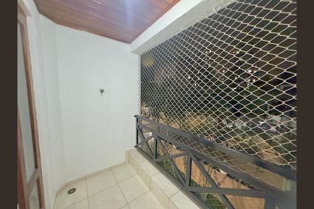 Apartamento para alugar com 75m², 2 quartos e 1 vaga Apartamento para alugar com 75m², 2 quartos e 1 vagaVaranda