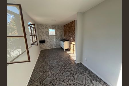 Sala/Cozinha de apartamento para alugar com 1 quarto, 30m² em Centro, Duque de Caxias