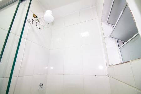 Banheiro de casa para alugar com 2 quartos, 70m² em Vila das Belezas, São Paulo