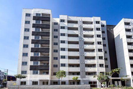 Apartamento para alugar com 55m², 2 quartos e 1 vaga Apartamento para alugar com 55m², 2 quartos e 1 vagaFachada