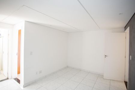 Sala de apartamento à venda com 2 quartos, 55m² em Alvorada, Contagem