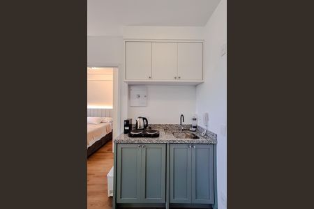 Studio para alugar com 29m², 1 quarto e sem vaga Studio para alugar com 29m², 1 quarto e sem vagaCozinha e Área de Serviço