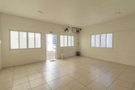 Apartamento para alugar com 42m², 2 quartos e 1 vaga Apartamento para alugar com 42m², 2 quartos e 1 vagaÁrea comum - Salão de festas