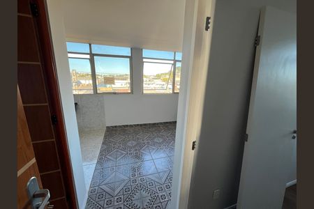Entrada de apartamento para alugar com 1 quarto, 30m² em Centro, Duque de Caxias