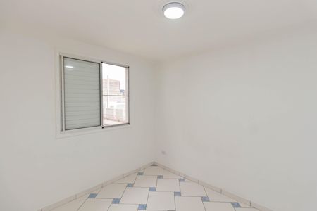 Quarto 2 de apartamento para alugar com 2 quartos, 49m² em Jardim Lapena, São Paulo