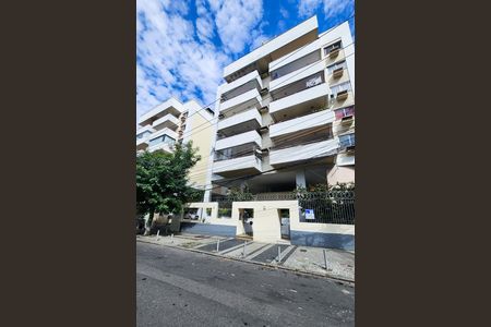 Apartamento à venda com 80m², 2 quartos e 1 vaga Apartamento à venda com 80m², 2 quartos e 1 vagaFachada do Condomínio