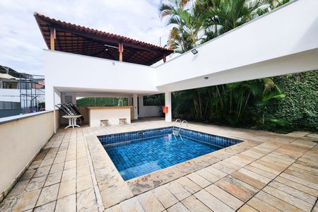 Apartamento à venda com 80m², 2 quartos e 1 vaga Apartamento à venda com 80m², 2 quartos e 1 vagaÁrea Comum