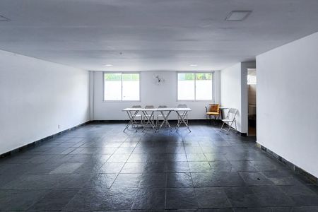 Apartamento à venda com 80m², 2 quartos e 1 vaga Apartamento à venda com 80m², 2 quartos e 1 vagaÁrea Comum