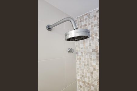 Apartamento à venda com 80m², 2 quartos e 1 vaga Apartamento à venda com 80m², 2 quartos e 1 vagaBanheiro Social