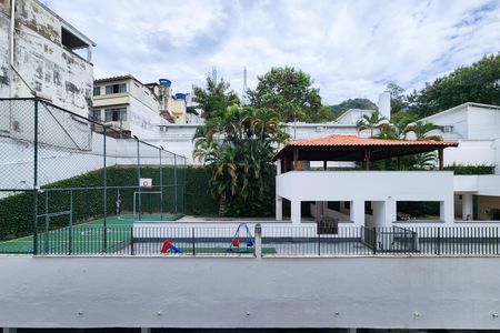 Vista de apartamento à venda com 2 quartos, 80m² em Grajaú, Rio de Janeiro