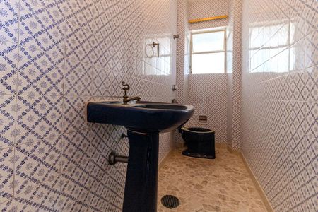 Lavabo de apartamento para alugar com 4 quartos, 220m² em Santa Cecilia, São Paulo