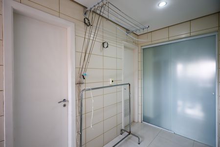 Área de Serviço de apartamento para alugar com 3 quartos, 205m² em Vila Sofia, São Paulo