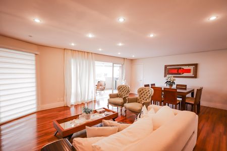 Sala de Estar de apartamento para alugar com 3 quartos, 205m² em Vila Sofia, São Paulo