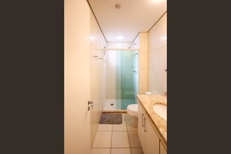 Apartamento para alugar com 205m², 3 quartos e 4 vagas Apartamento para alugar com 205m², 3 quartos e 4 vagasBanheiro Suíte 2