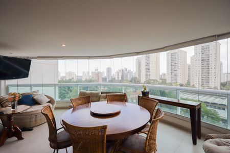 Apartamento para alugar com 205m², 3 quartos e 4 vagas Apartamento para alugar com 205m², 3 quartos e 4 vagasVaranda Gourmet
