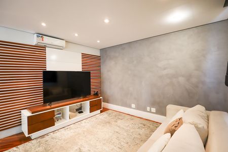 Apartamento para alugar com 205m², 3 quartos e 4 vagas Apartamento para alugar com 205m², 3 quartos e 4 vagasSala de Tv