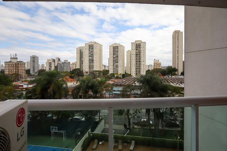Apartamento para alugar com 205m², 3 quartos e 4 vagas Apartamento para alugar com 205m², 3 quartos e 4 vagasQuarto 1 - Suíte 1 Varanda