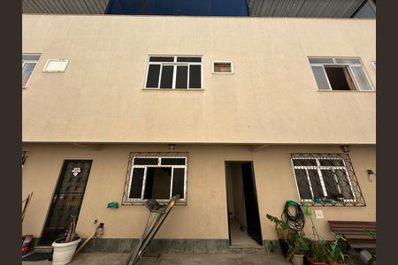 Fachada de casa para alugar com 2 quartos, 90m² em Quintino Bocaiúva, Rio de Janeiro