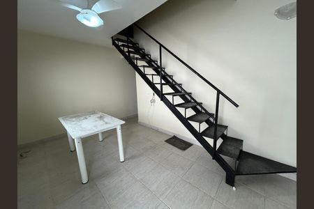 Sala de casa para alugar com 2 quartos, 90m² em Quintino Bocaiúva, Rio de Janeiro