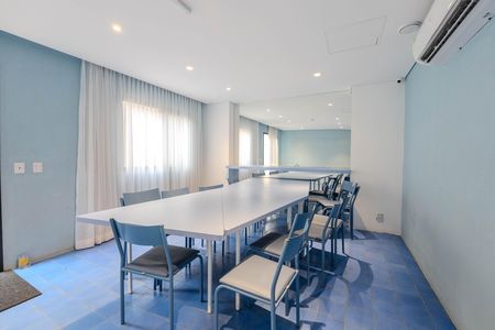 Apartamento à venda com 25m², 1 quarto e sem vaga Apartamento à venda com 25m², 1 quarto e sem vagaÁrea comum - Salão de festas