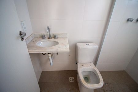 Apartamento para alugar com 71m², 2 quartos e 2 vagas Apartamento para alugar com 71m², 2 quartos e 2 vagasBanheiro