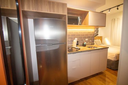 Cozinha de kitnet/studio para alugar com 1 quarto, 25m² em Brooklin, São Paulo