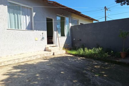 Quintal de casa à venda com 2 quartos, 190m² em Maravista, Niterói
