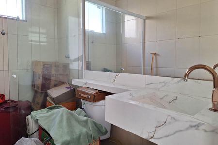 Casa à venda com 190m², 2 quartos e 2 vagas Casa à venda com 190m², 2 quartos e 2 vagasBanheiro da Suíte 1
