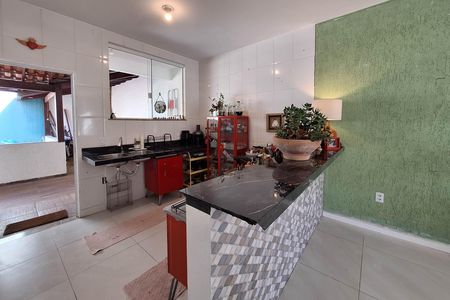 Casa à venda com 190m², 2 quartos e 2 vagas Casa à venda com 190m², 2 quartos e 2 vagasCozinha