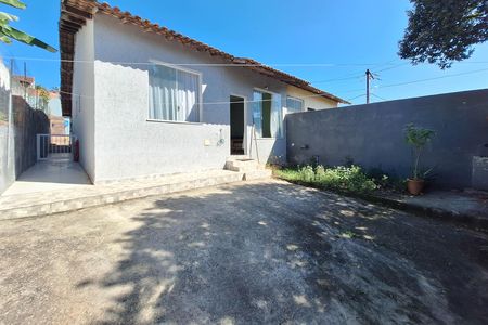 Quintal de casa à venda com 2 quartos, 190m² em Maravista, Niterói