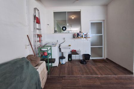 Casa à venda com 190m², 2 quartos e 2 vagas Casa à venda com 190m², 2 quartos e 2 vagasÁrea de Serviço